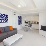 Apartment Blue Bay