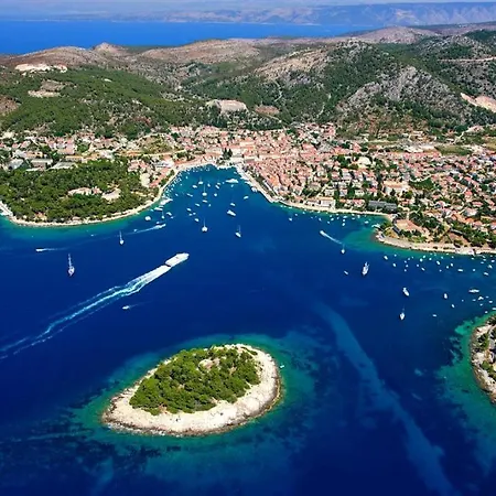 ブルー ベイ レジデンス アパート *