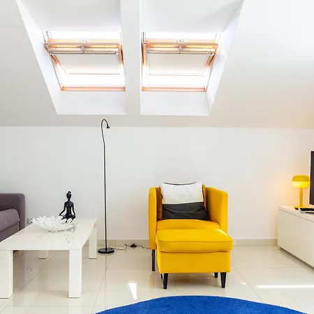 ブルー ベイ レジデンス *