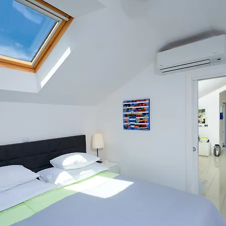 Blue Bay * Hvar Town