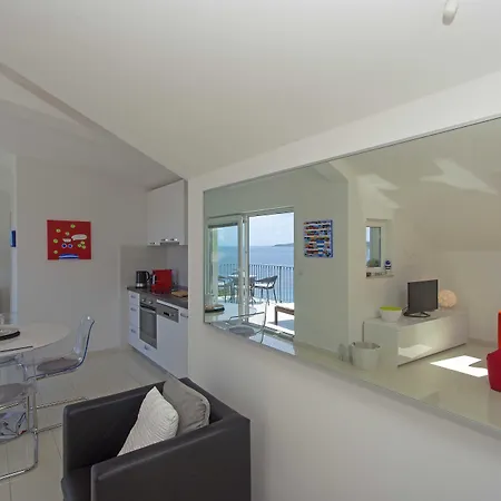 ブルー ベイ レジデンス アパート