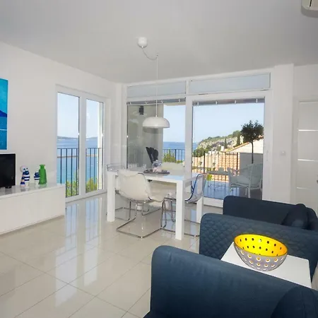 Blue Bay Apartment